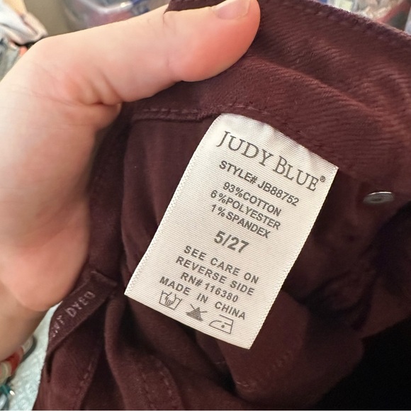 Judy Blue Charlotte Tummy Control Dyed Wide Crop Jeans in Ox Blood Size 27 - Picture 7 of 7